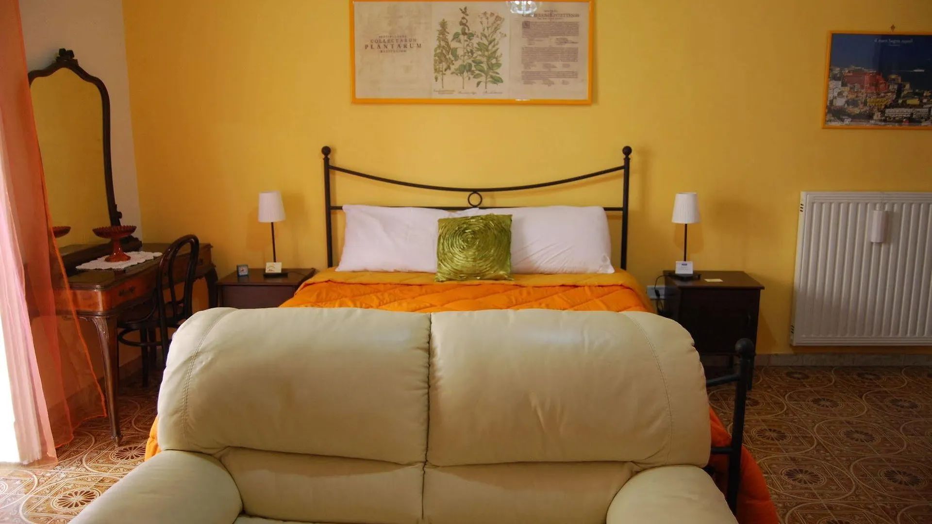 Bed And Breakfast Casa Mariella Naples 3*,  Italy