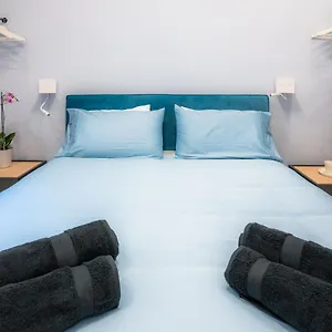 https://fridas-apartments-by-dimore-in-sicily.sicilyhotelsitaly.net